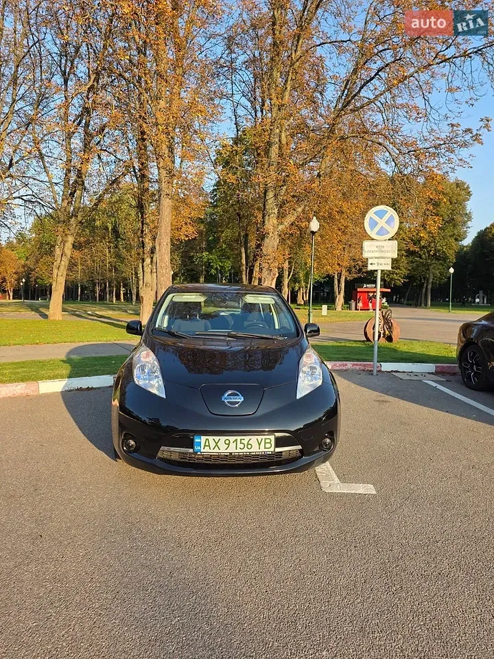 Nissan Leaf 2014 photo 2