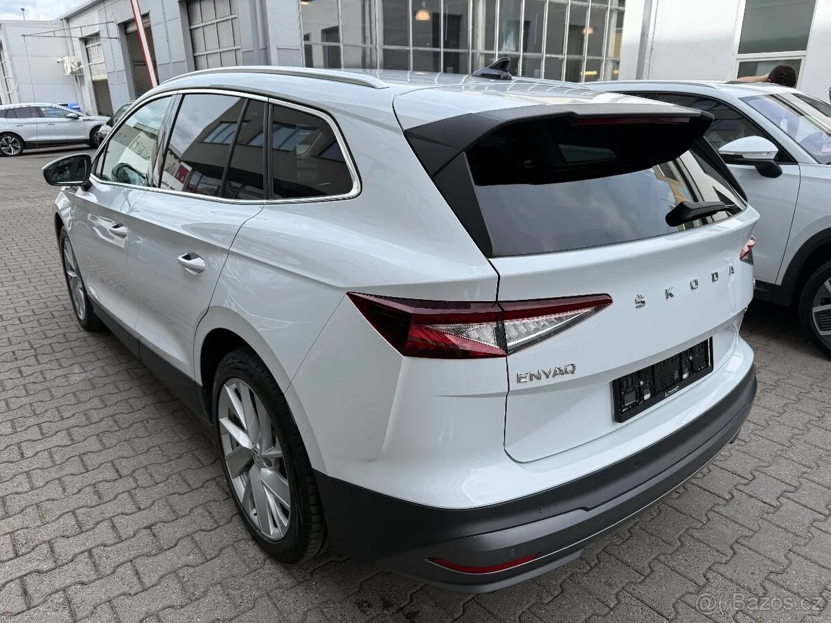 Skoda Enyaq 2022 photo 5