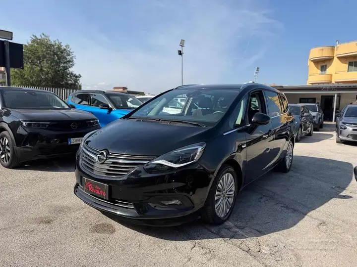 Opel Zafira 2018 photo 2