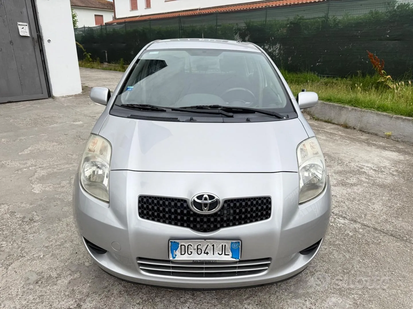 Toyota Yaris 2007 photo 4