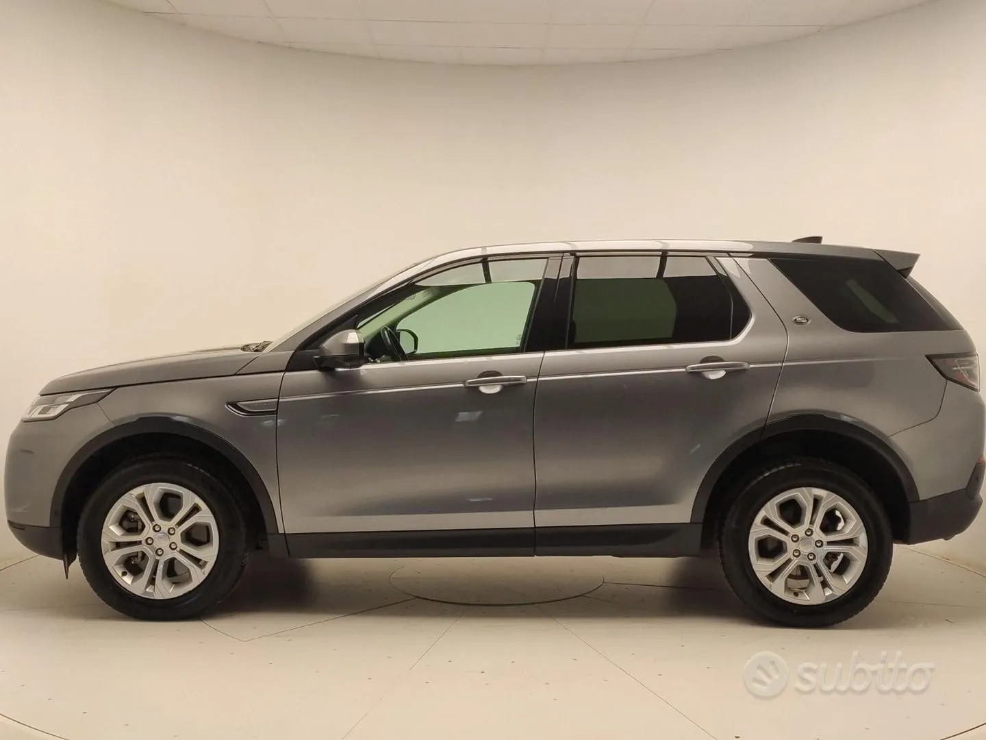 Land Rover Discovery Sport 2021 photo 4