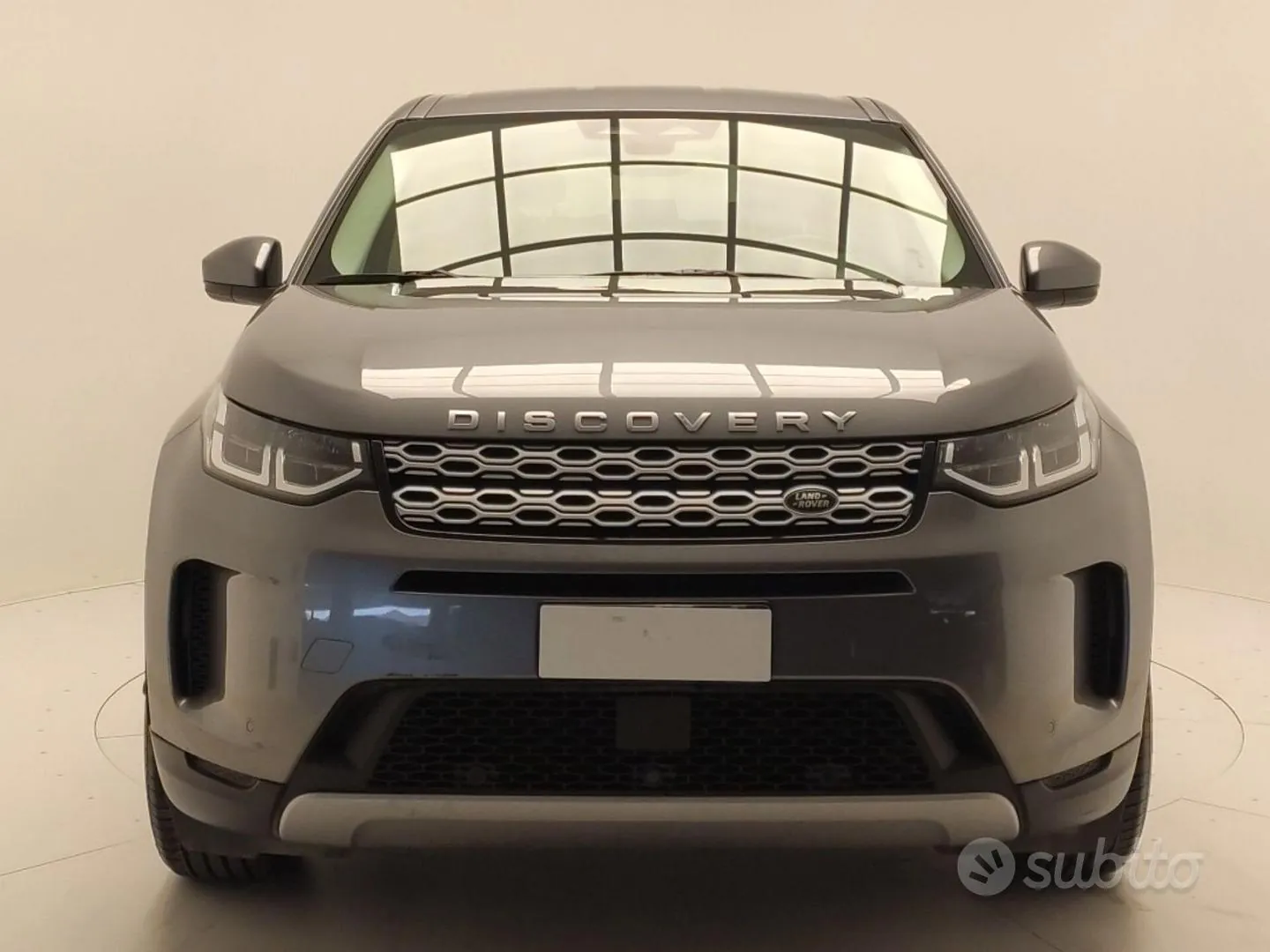 Land Rover Discovery Sport 2021 photo 2