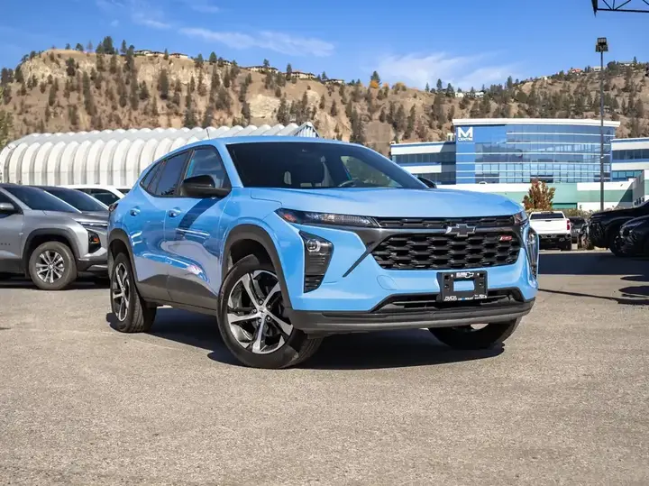 Chevrolet Trax 2024 photo 2