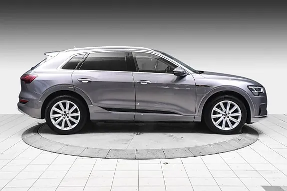 Audi E-Tron 2022 photo 5