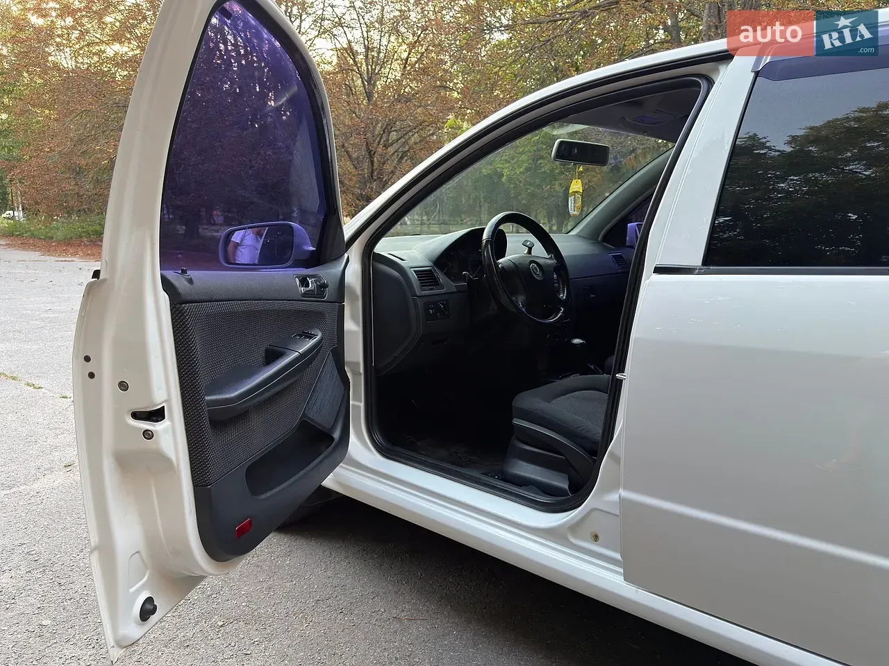 Skoda Fabia 2008 photo 4