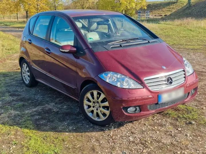 Mercedes-Benz A200