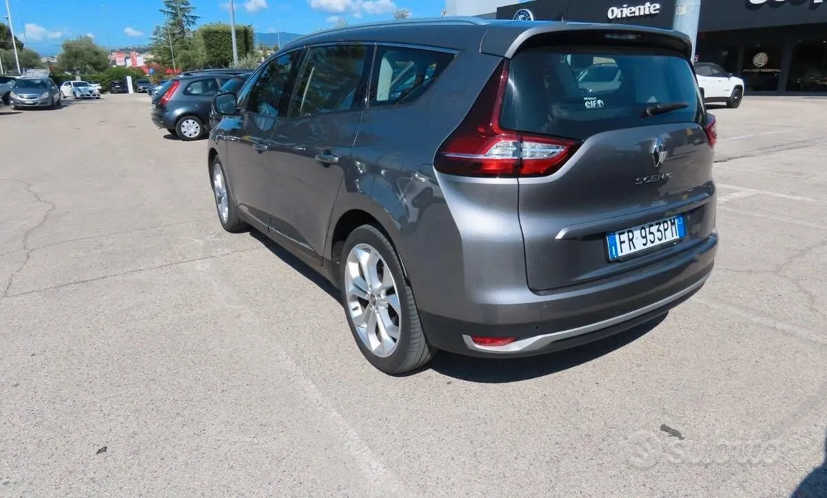 Renault Grand Scenic 2018 photo 5