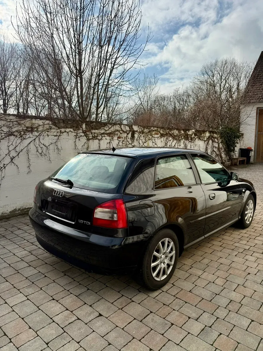 Audi A3 2002 photo 2