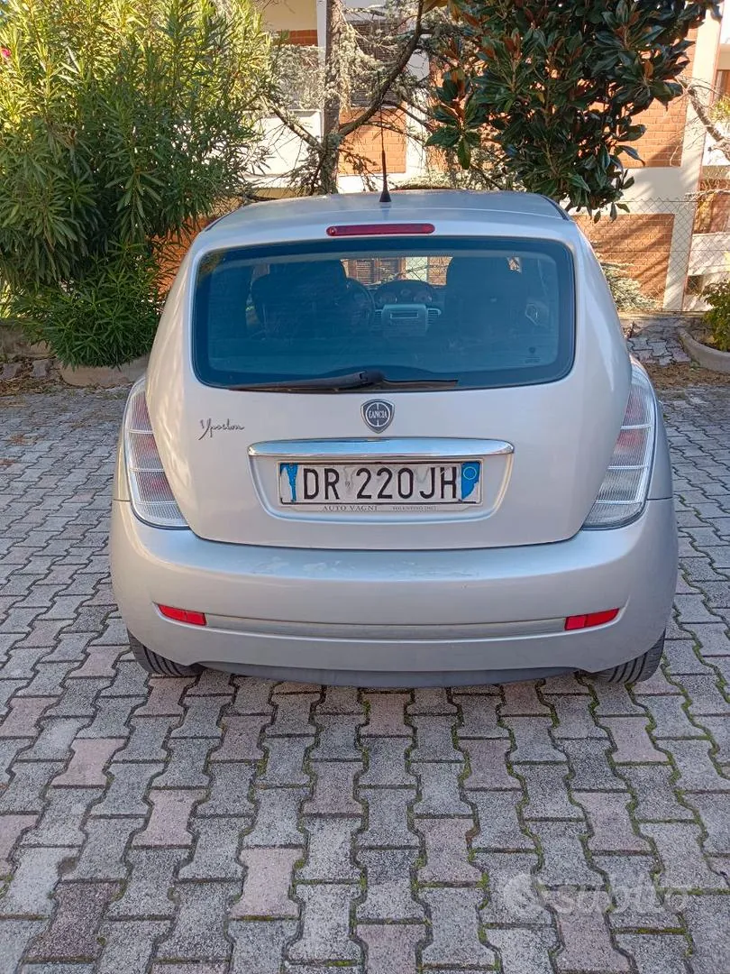 Lancia Ypsilon 2008 photo 3