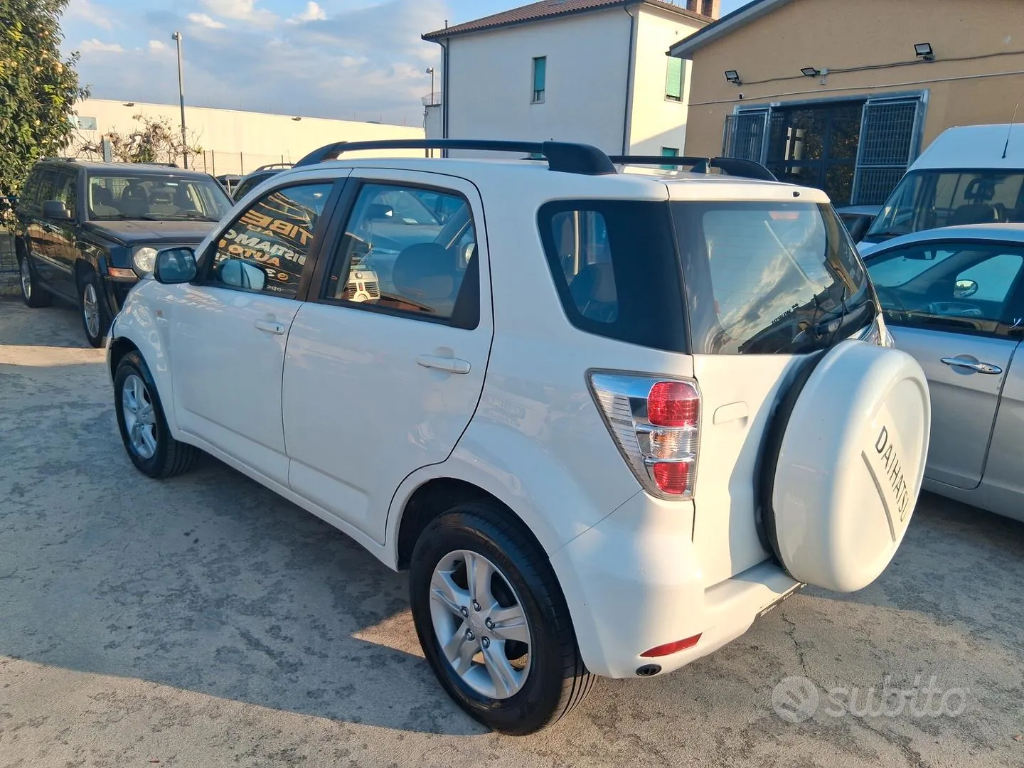 Daihatsu Terios 2010 photo 4
