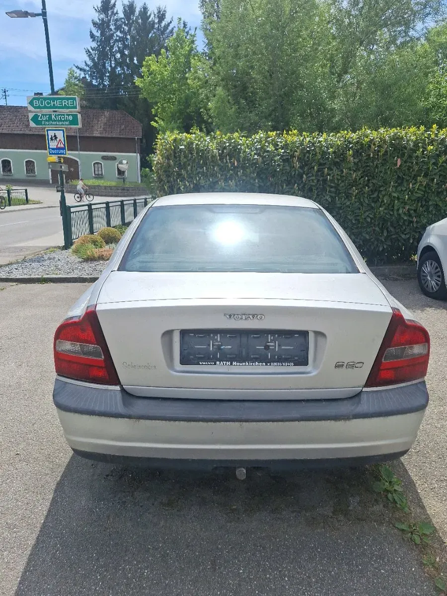 Volvo S80