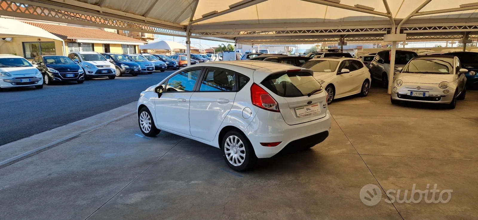 Ford Fiesta 2016 photo 2