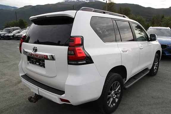 Toyota Land Cruiser 2018 photo 5