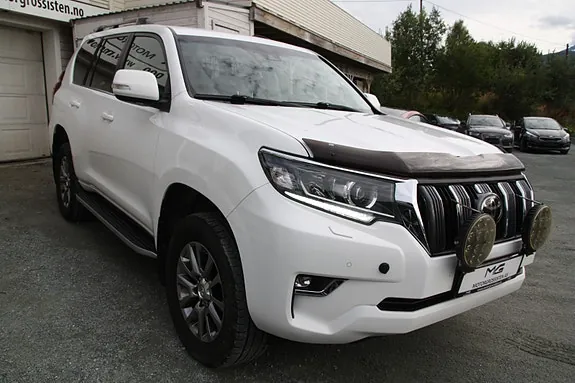Toyota Land Cruiser 2018 photo 3