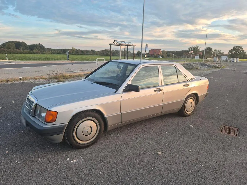 Mercedes-Benz W201