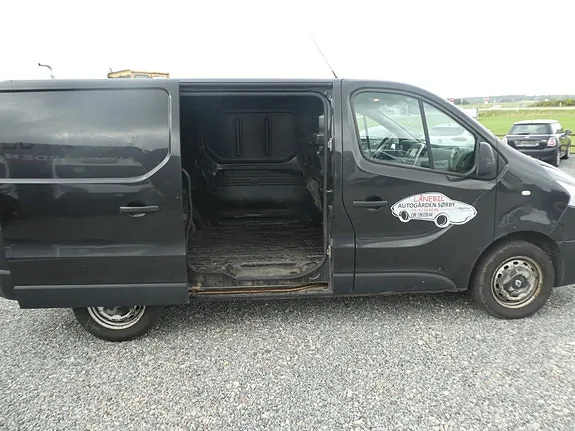 Renault Trafic 2015 photo 4