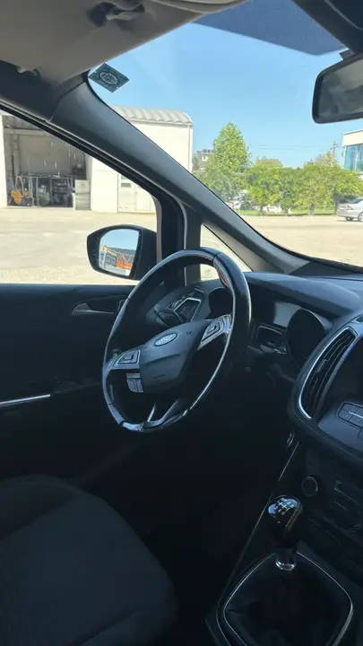 Ford C-Max 2015 photo 2