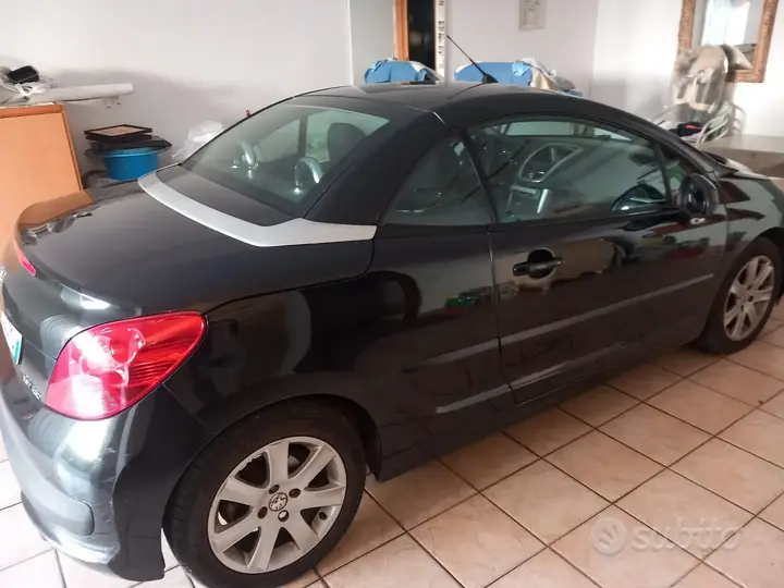 Peugeot 207 2008 photo 3