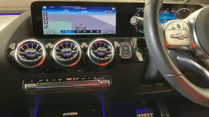 Mercedes-Benz Eqa 2022 photo 2