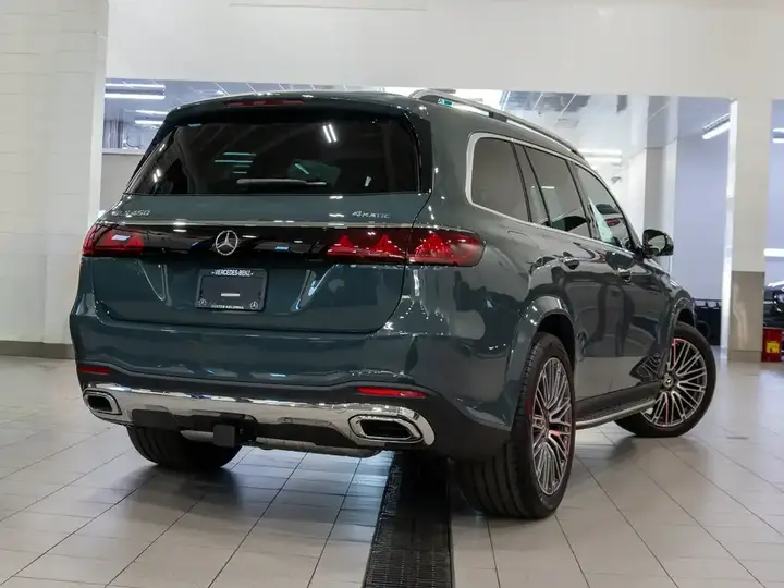 Mercedes-Benz Gls 2027 photo 3