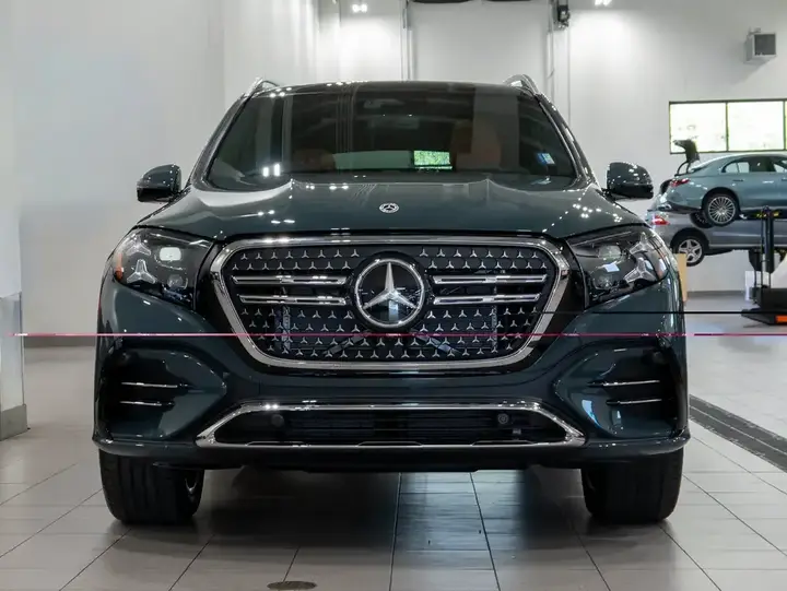 Mercedes-Benz Gls 2027 photo 5