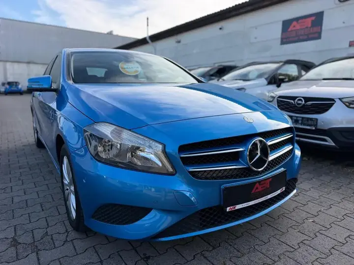 Mercedes-Benz A 180