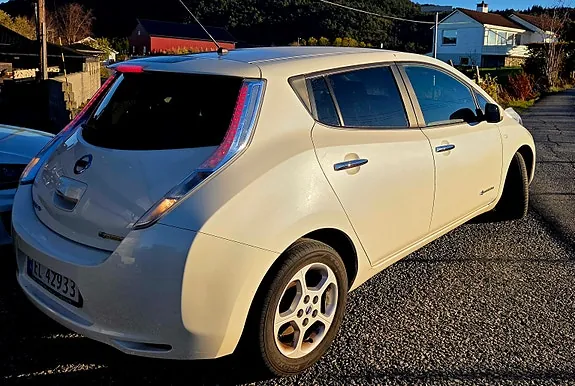 Nissan Leaf 2014 photo 5