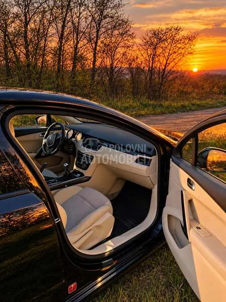 Peugeot 508 2011 photo 5
