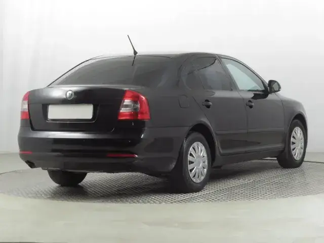 Skoda Octavia 2011 photo 4