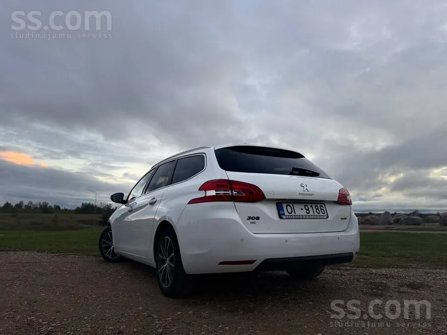 Peugeot 308 2015 photo 4
