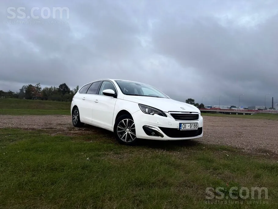 Peugeot 308 2015 photo 3