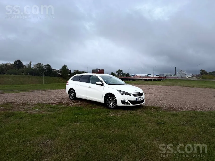 Peugeot 308 2015 photo 2