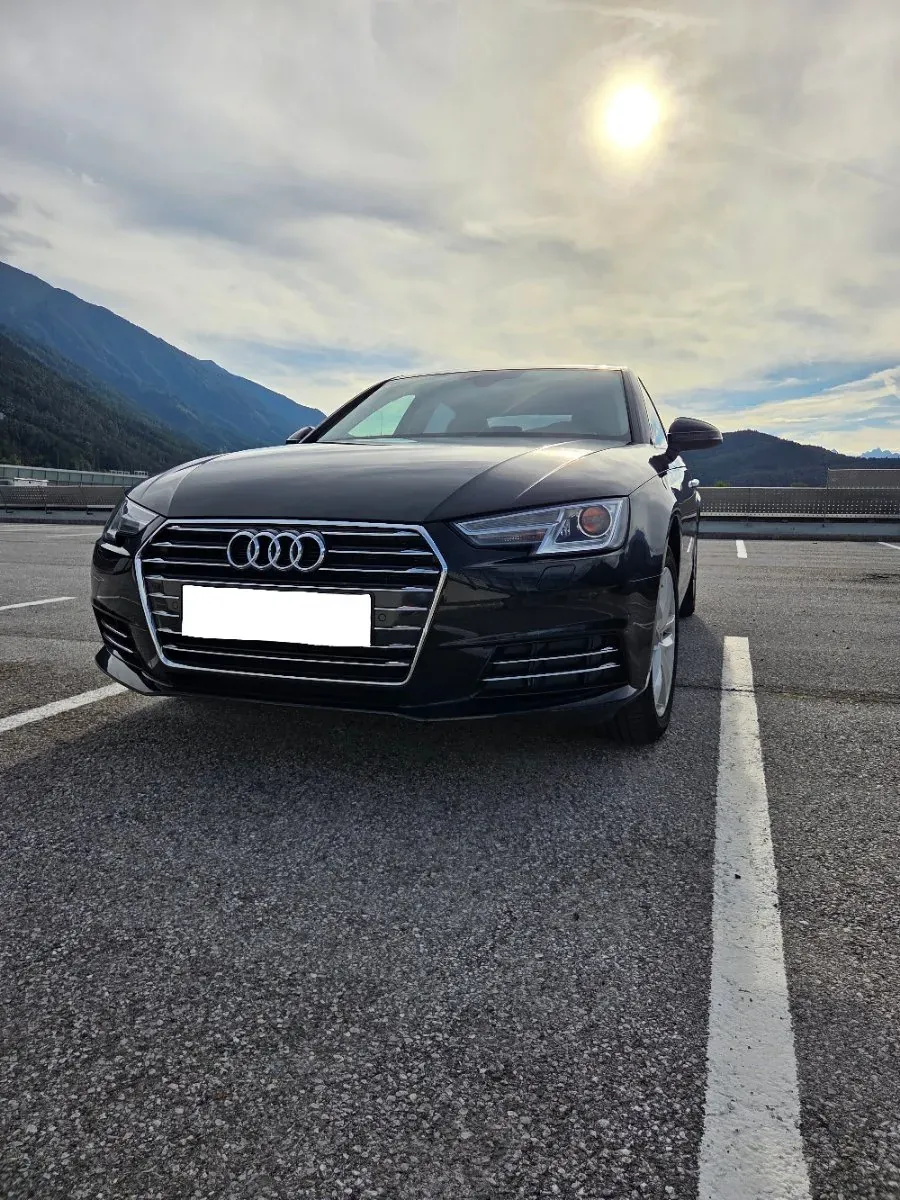 Audi A4 2016 photo 2
