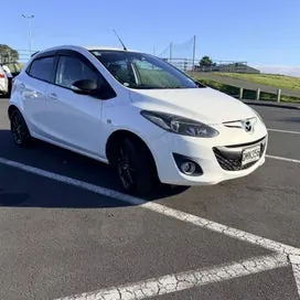 Mazda Demio 2013 photo 3