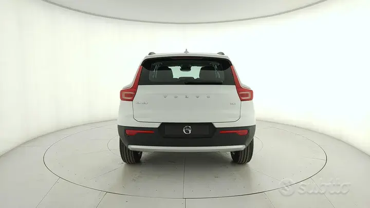 Volvo Xc40 2022 photo 4