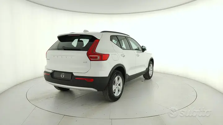 Volvo Xc40 2022 photo 3