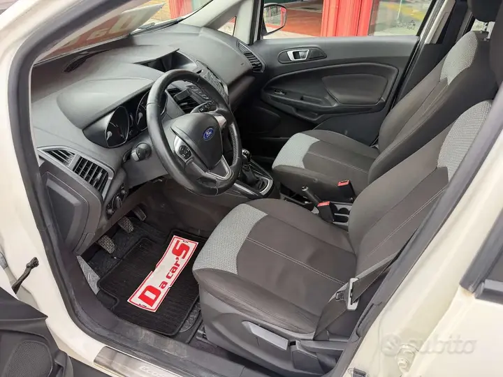Ford Ecosport 2015 photo 2