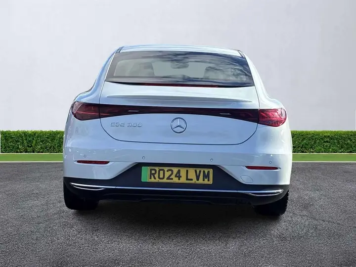 Mercedes-Benz Eqe 2024 photo 4