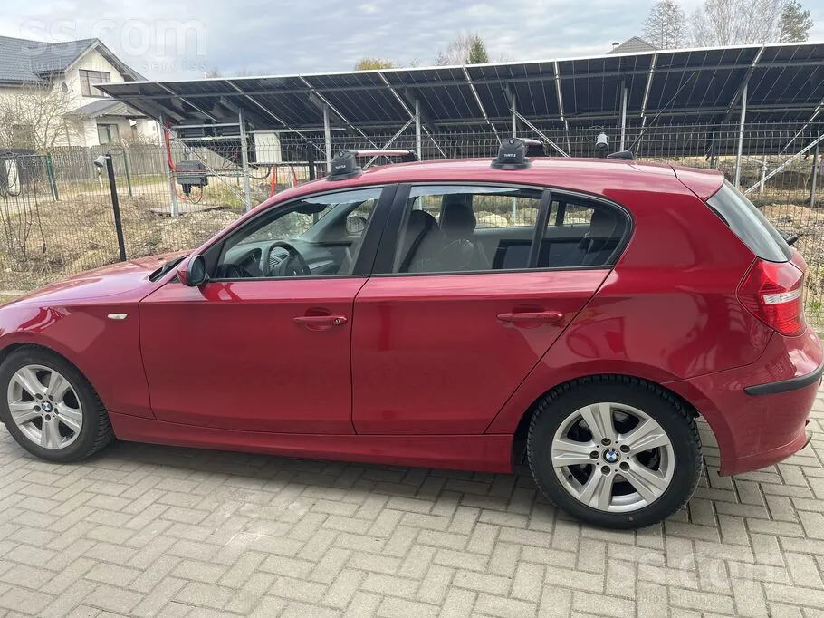 BMW 118 2011 photo 3