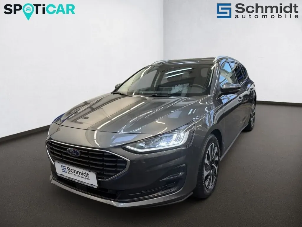 Ford Focus 2024 photo 2