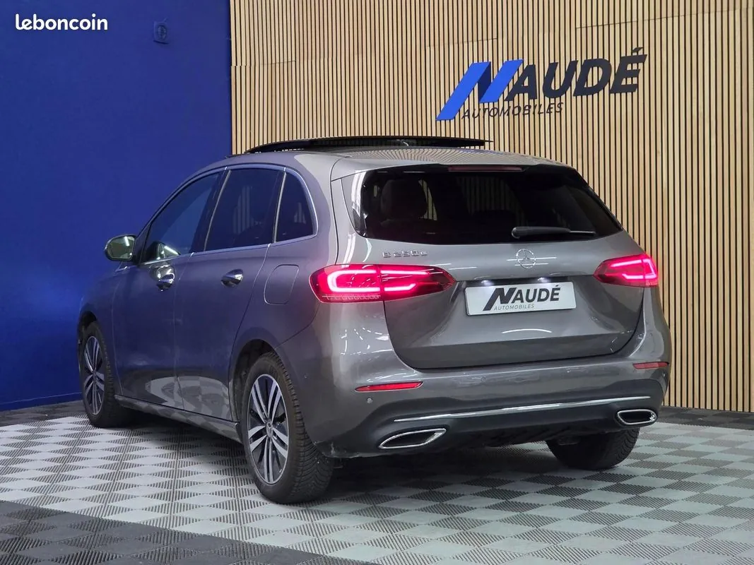 Mercedes-Benz B-Class 2022 photo 4