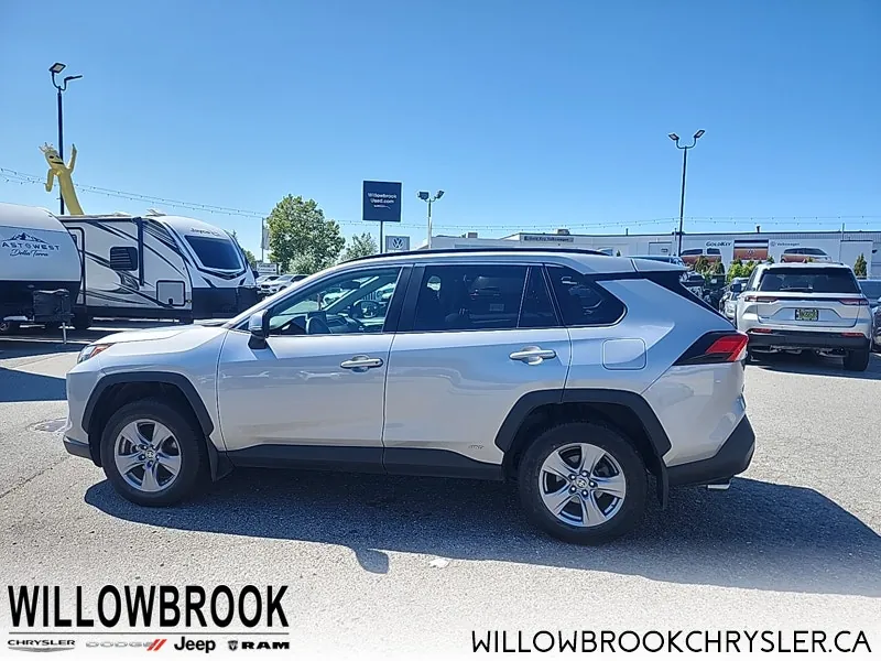 Toyota Rav4 2022 photo 4
