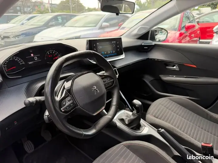 Peugeot 208 2023 photo 5