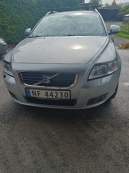 Volvo V50 2010 photo 3