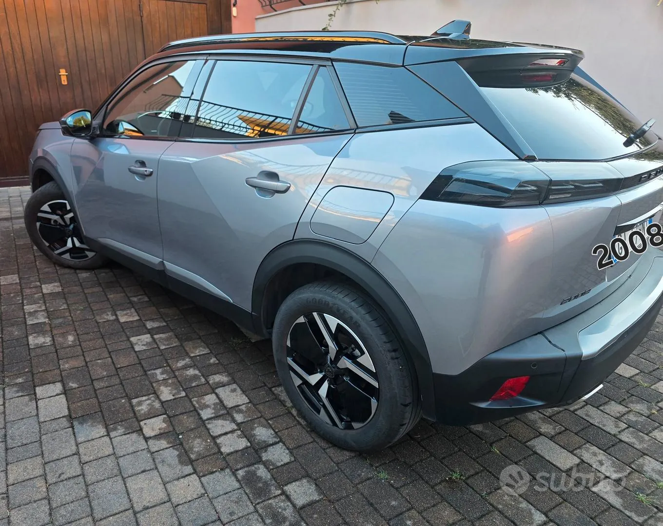 Peugeot 2008 2024 photo 2