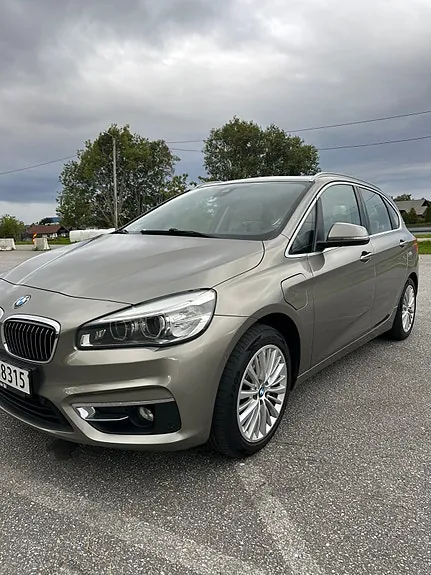 BMW 225Xe 2016 photo 2