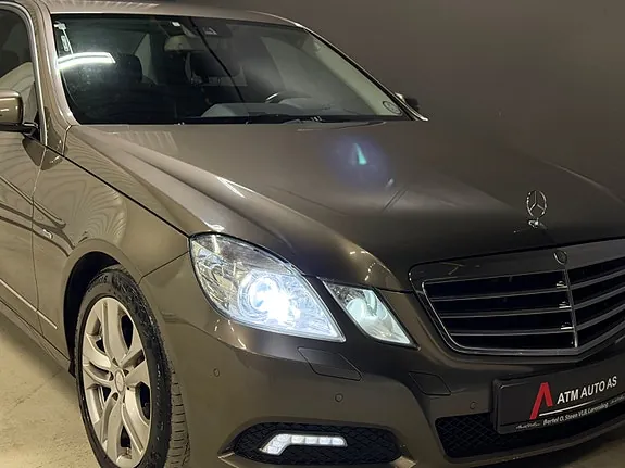 Mercedes-Benz E200 D 2011 photo 3