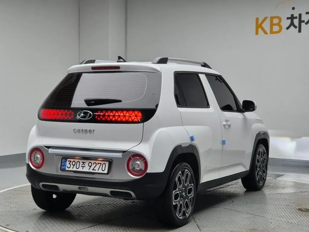 Hyundai Casper 2023 photo 3