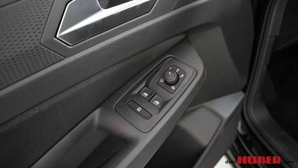 Ford Tourneo Connect 2024 photo 3