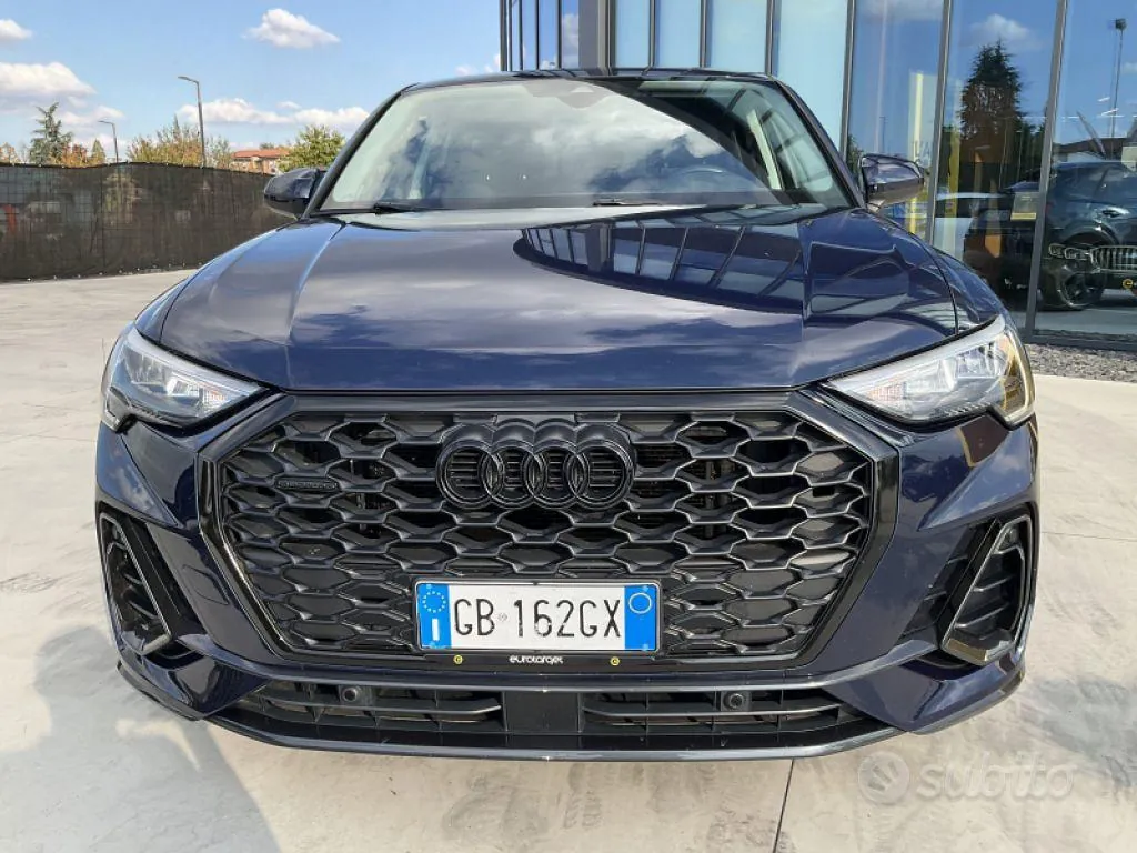 Audi Q3 2020 photo 2